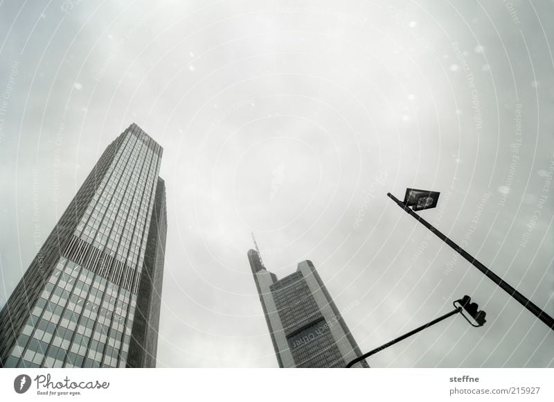 Investment bankers like snow Sky Bad weather Snow Snowfall Frankfurt Skyline High-rise Town Lantern Bank building Commercialization Economy Financial Crisis
