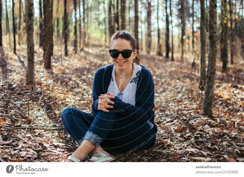 Autumn Forest III. Human being Feminine Young woman Youth (Young adults) Woman Adults Sister Body 1 18 - 30 years Nature Jeans Accessory Sunglasses Happy
