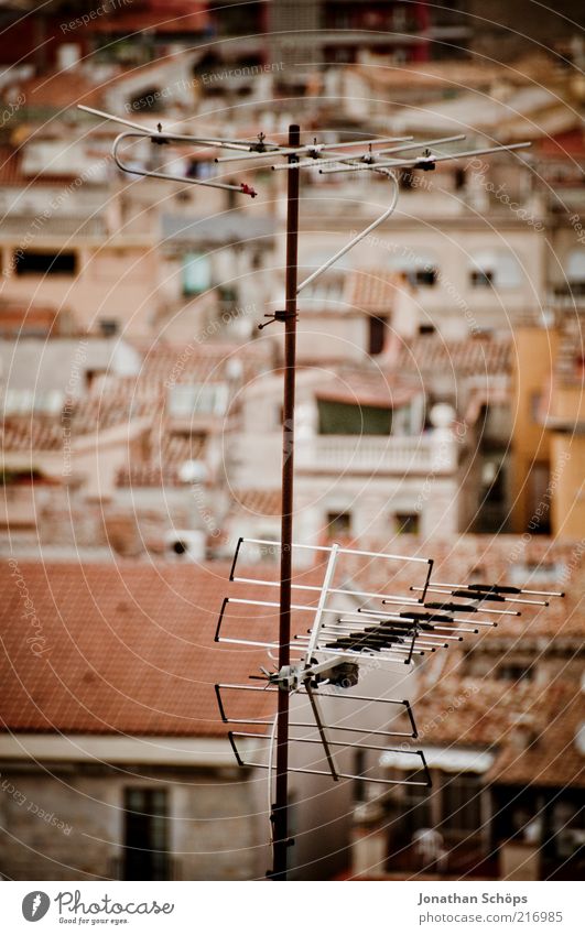 top reception Technology Telecommunications Girona Spain Europe Town Populated House (Residential Structure) Roof Antenna Old Simple Retro Brown Red Culture