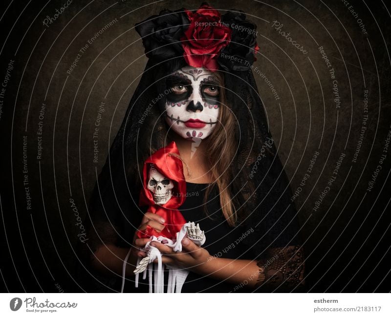 girl on halloween Lifestyle Entertainment Party Event Feasts & Celebrations Carnival Hallowe'en Human being Feminine Girl Infancy 1 3 - 8 years Child Movement