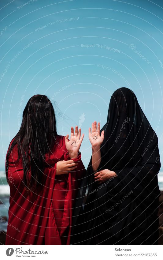 WITCHCRAFT Carnival Hallowe'en Human being Feminine Woman Adults Hair and hairstyles Arm Hand 2 Cloudless sky Horizon Ocean Black-haired Long-haired Sign