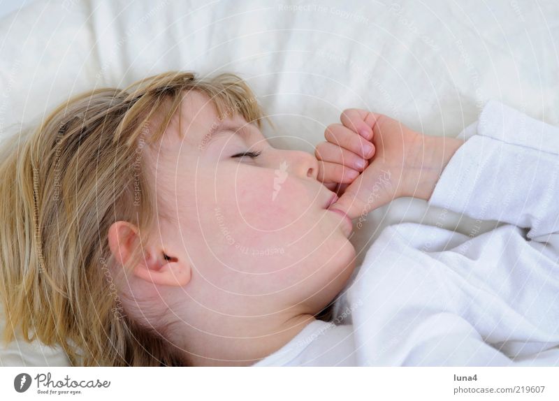 thumb Bed Child Human being Toddler Girl 1 3 - 8 years Infancy Sleep Dream Blonde Small White Contentment Safety (feeling of) Thumb Suck Cushion Colour photo
