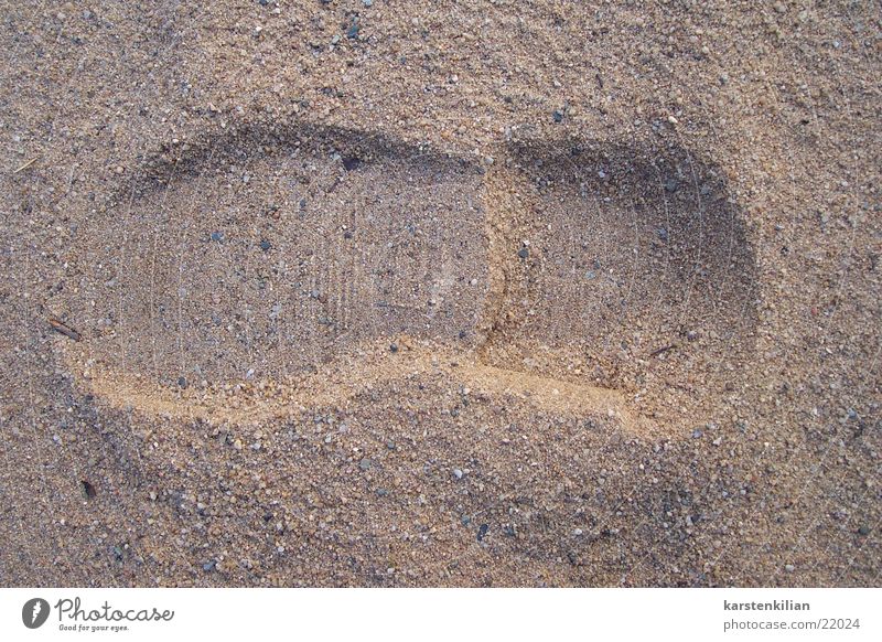 Sand in the shoes Footprint Shoe sole Footwear Beach Tracks Vacation & Travel Grain Ocean Leisure and hobbies Sun