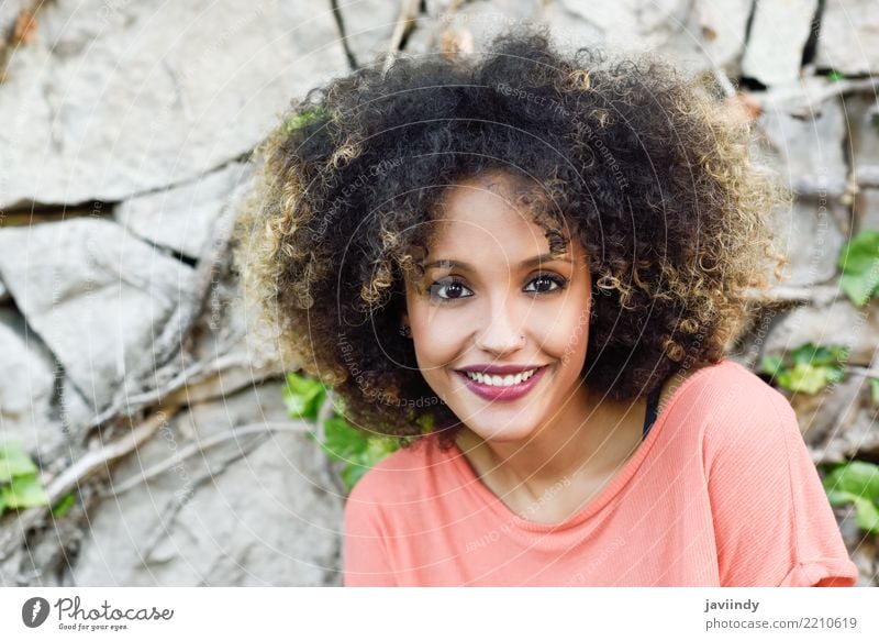 Mixed woman with afro hairstyle smiling Lifestyle Style Beautiful Hair and hairstyles Face Human being Woman Adults Fashion Afro Smiling Cute Brown Black out