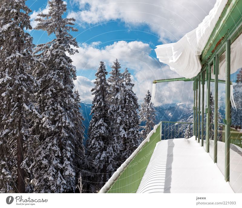Seasonal canopy Nature Sky Clouds Winter Beautiful weather Ice Frost Snow Mountain Facade Balcony Roof Eaves Blue Green White Cold Dangerous Snowscape Snowdrift