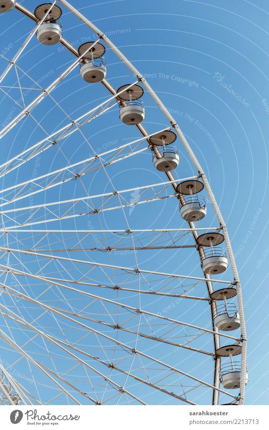 Riesenrad vor blauem Himmel Transport Means of transport Ferris wheel Funny Moody Optimism Marseille White Blue sky Ferry Amusement Park Fairs & Carnivals