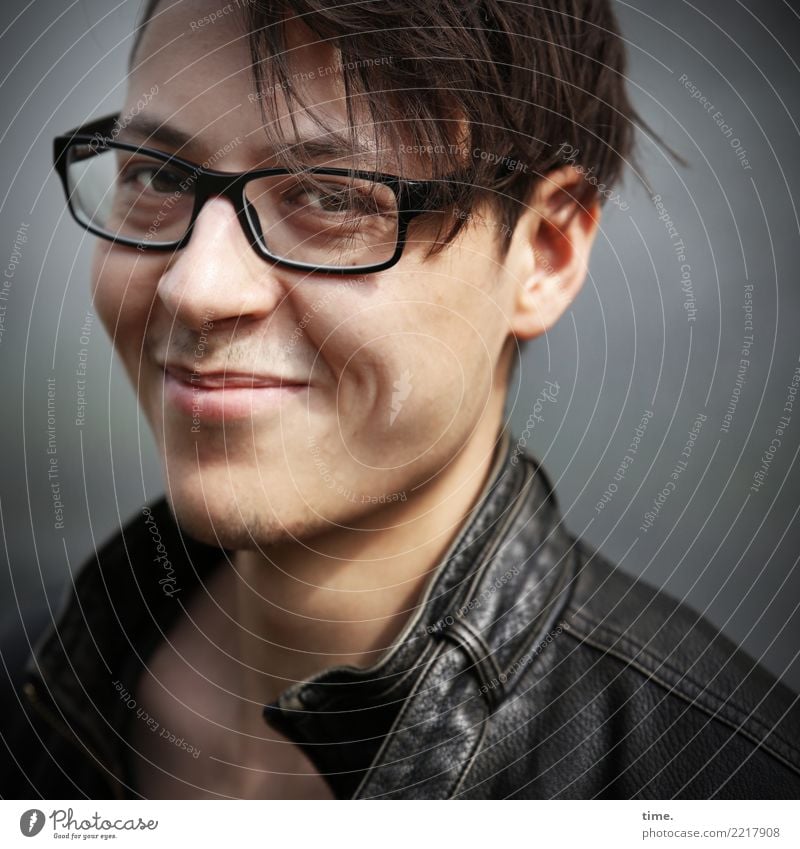 . Masculine Man Adults 1 Human being Jacket Leather jacket Eyeglasses Brunette Short-haired Observe Discover Smiling Looking Friendliness Beautiful Emotions