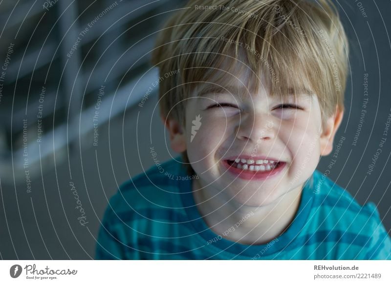 Boy laughs into the camera Human being Masculine Child Toddler Boy (child) Head Face 1 1 - 3 years 3 - 8 years Infancy smile Laughter Authentic Brash Happiness
