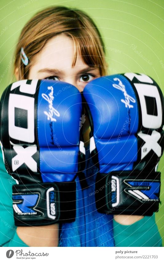 Boxing Girl! Athletic Fitness Sports Sports Training Martial arts Feminine Young woman Youth (Young adults) Life Head 8 - 13 years Child Infancy 13 - 18 years