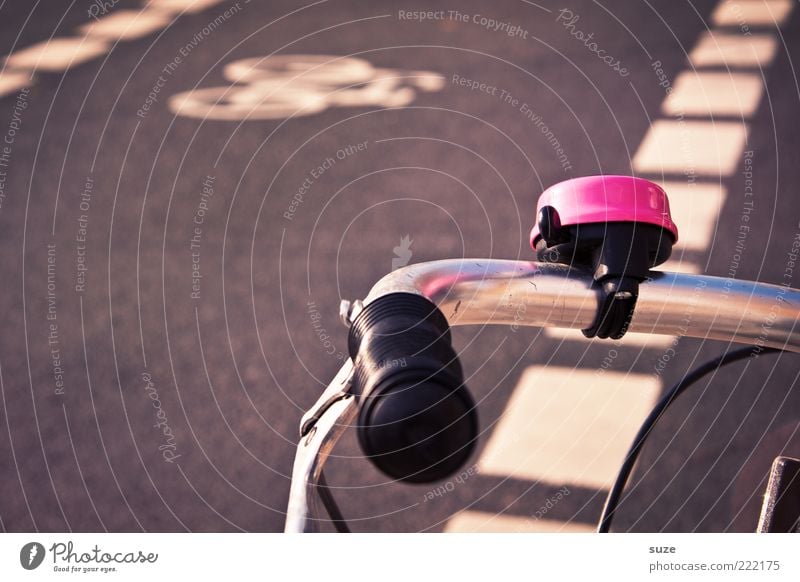 Big girl Bicycle Transport Means of transport Road traffic Street Signs and labeling Pink Cycle path Bicycle bell Bicycle handlebars Brakes Signal Road safety