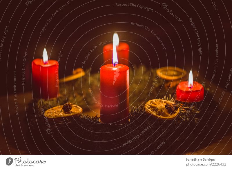 Advent wreath I Well-being Meditation Living or residing Decoration Christmas & Advent 4 Human being Warmth Candle Illuminate Bright Red Moody Hope Tradition