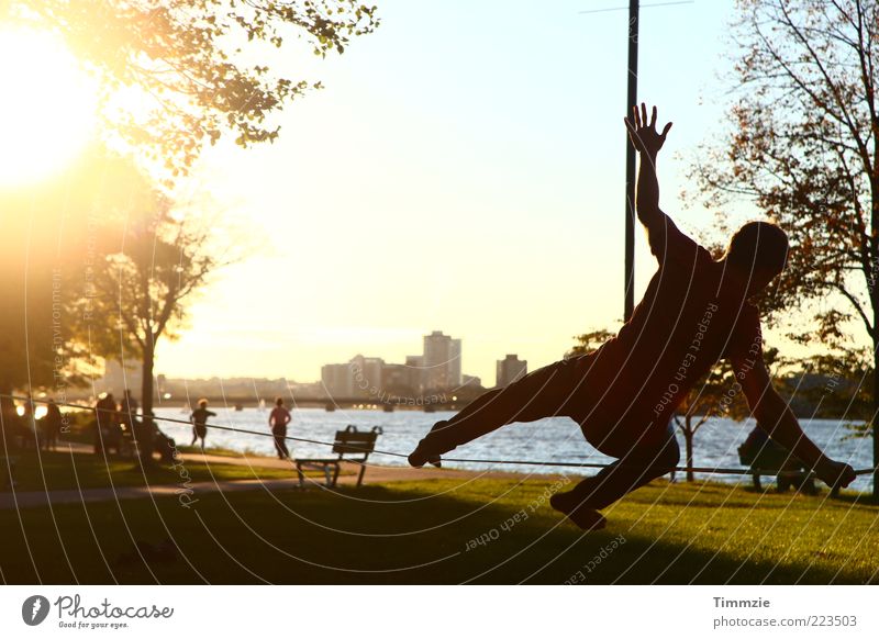 Boston slackliner Life Relaxation Meditation Sun Masculine 1 Human being Fresh Hip & trendy Yellow Spring fever Self Control Contentment Idyll Testing & Control