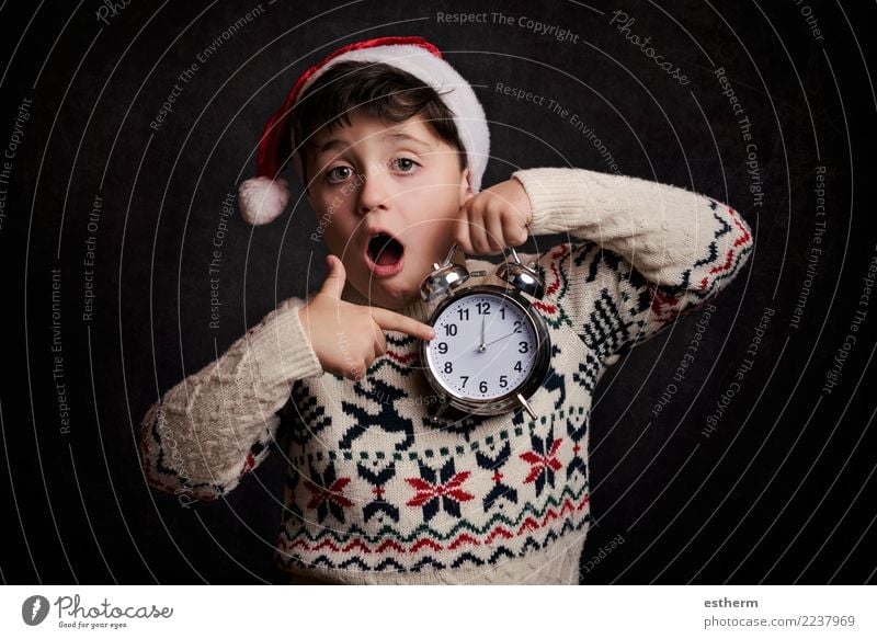 surprised child in New Year's Eve Lifestyle Joy Happy Entertainment Party Event Feasts & Celebrations Christmas & Advent Human being Masculine Child Toddler