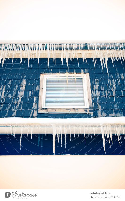 Windows for fakirs Environment Elements Winter Weather Ice Frost House (Residential Structure) Facade Eaves Cold Point Thorny Blue White Icicle Suspended