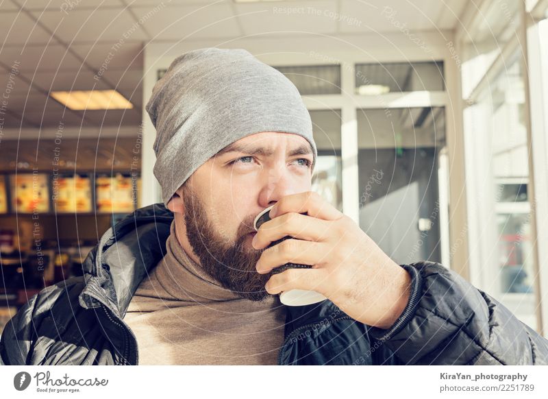 Adult bearded man drinking hot coffee To have a coffee Drinking Coffee Tea Lifestyle Man Adults Face Eyes Hand Fingers 1 Human being 30 - 45 years Clothing
