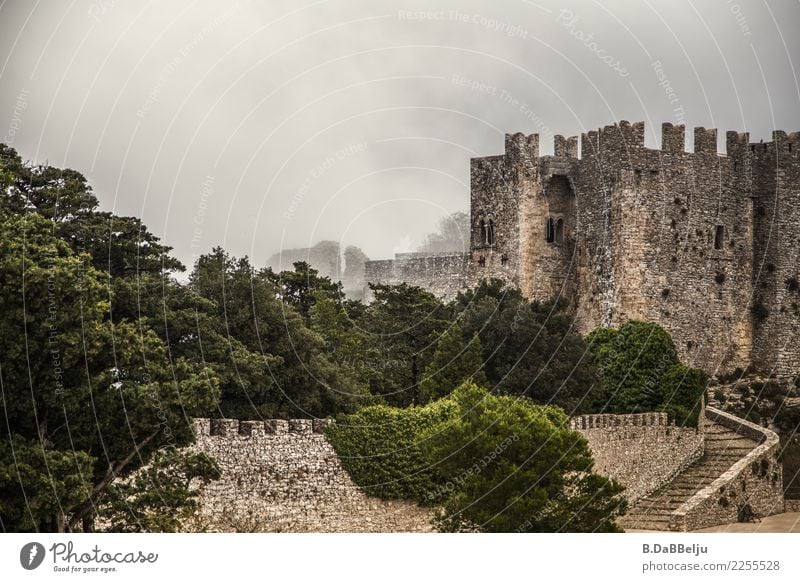 The Castello di Venere in Erice in the mist. Italy Sicily vacation Day Deserted Exterior shot Colour photo Wall of fog Knight's castle Defensive Medieval times