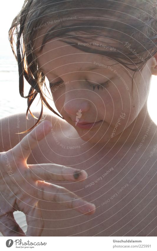I see something you don't.... see. Ocean Human being Child Boy (child) Skin Face Hand Fingers 1 8 - 13 years Infancy Water Summer Beach Observe Touch Discover