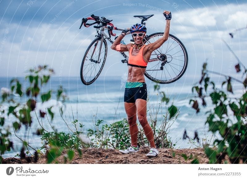 Triathlete woman with bicycle Fitness Sports Training Sportsperson Success Cycling Hiking Masculine Young woman Youth (Young adults) Body 1 Human being