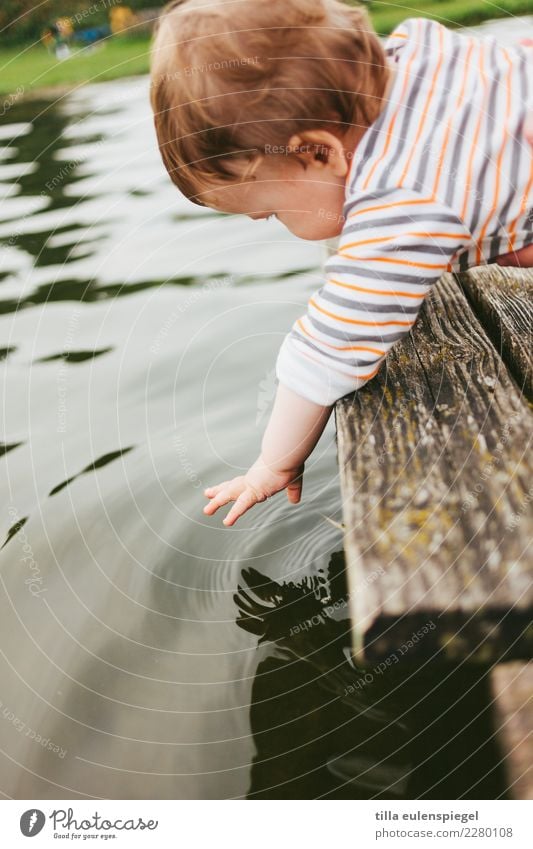 pitch pitchy-pitchy Playing Vacation & Travel Tourism Trip Adventure Child Baby Toddler Infancy Life Environment Nature Water Summer Pond Lake Observe Touch
