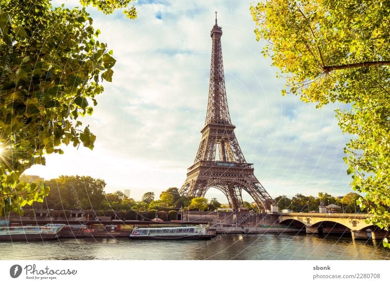 Eiffel Tower in the morning Paris Town Tourist Attraction Landmark Monument Love France Colour photo Exterior shot Deserted Copy Space middle Sunlight Sunbeam