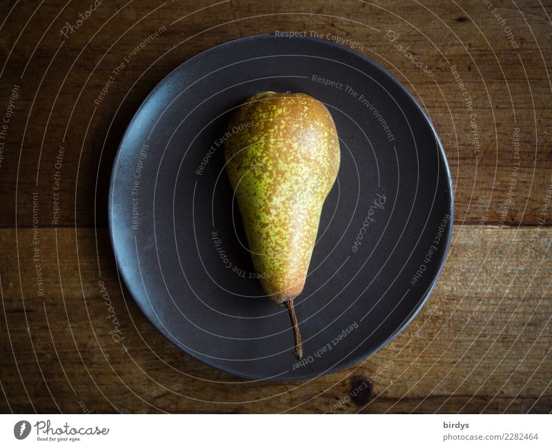 One plate pear Fruit Pear Nutrition Vegetarian diet Diet Plate Healthy Healthy Eating Wooden table Simple Fresh Delicious Positive Juicy Brown Yellow Judicious