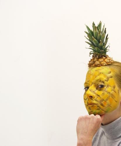 Thinker-Nas Food Fruit Nutrition Human being Head Face 1 18 - 30 years Youth (Young adults) Adults Funny Thorny Sweet Pineapple Bodypainting Mask Disguised
