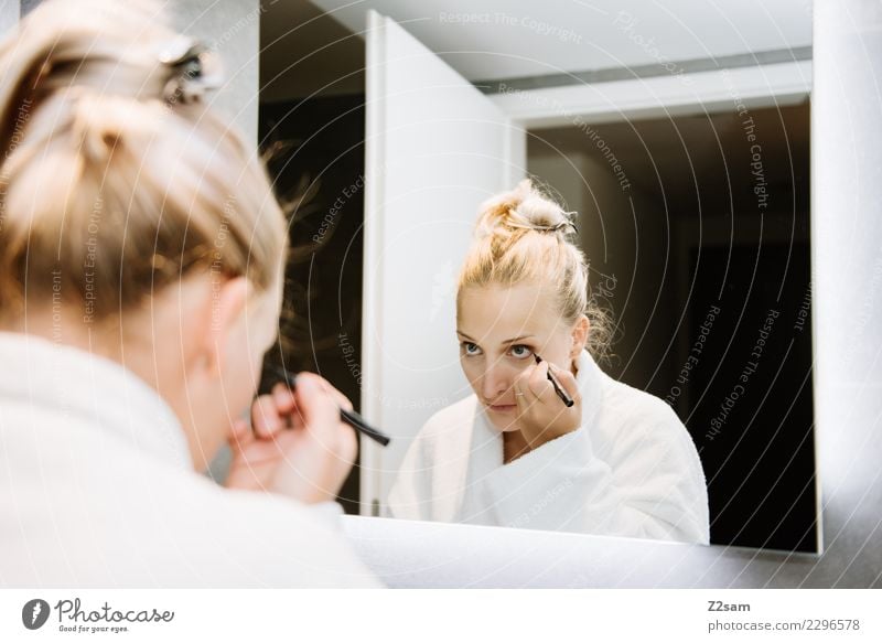 Woman applying make-up Lifestyle Luxury Elegant Beautiful Personal hygiene Make-up Mascara Young woman Youth (Young adults) 30 - 45 years Adults Fashion Blonde