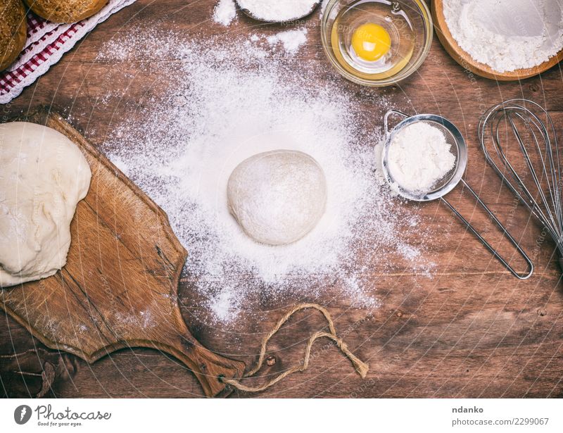 scattered wheat flour Dough Baked goods Bread Roll Bowl Table Kitchen Wood Eating Fresh Natural Brown White Yeast background Preparation food Ingredients