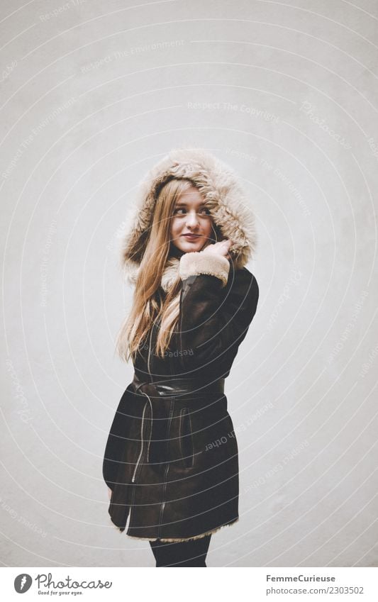 Young blonde long haired woman in winter coat with fur Lifestyle Elegant Style Feminine Young woman Youth (Young adults) Woman Adults 1 Human being