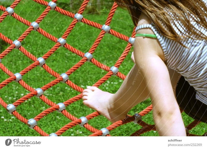 flying carpet Girl Infancy Hair and hairstyles Arm Legs Feet 1 Human being 8 - 13 years Child To swing Joie de vivre (Vitality) Enthusiasm Meadow Lawn Hammock