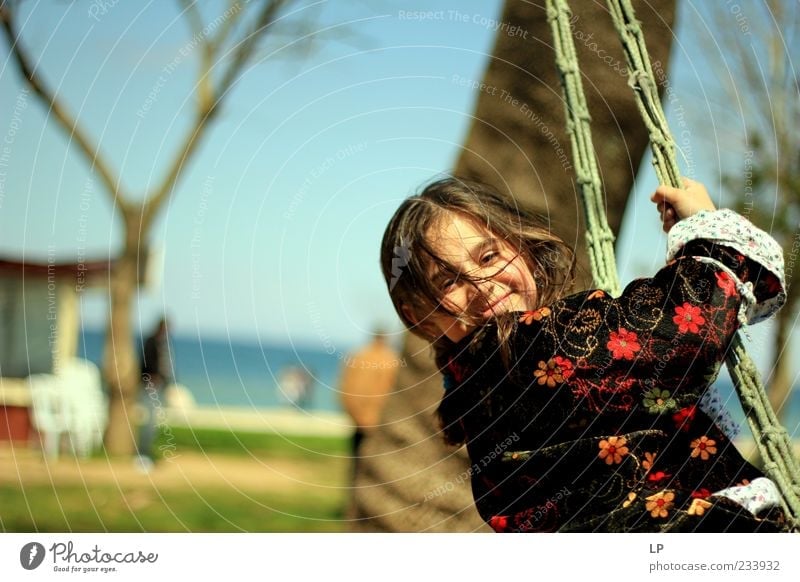 Swinging smile Playing Children's game Human being Girl Young woman Youth (Young adults) Face 1 8 - 13 years Infancy Blossoming Rotate To enjoy Smiling To swing
