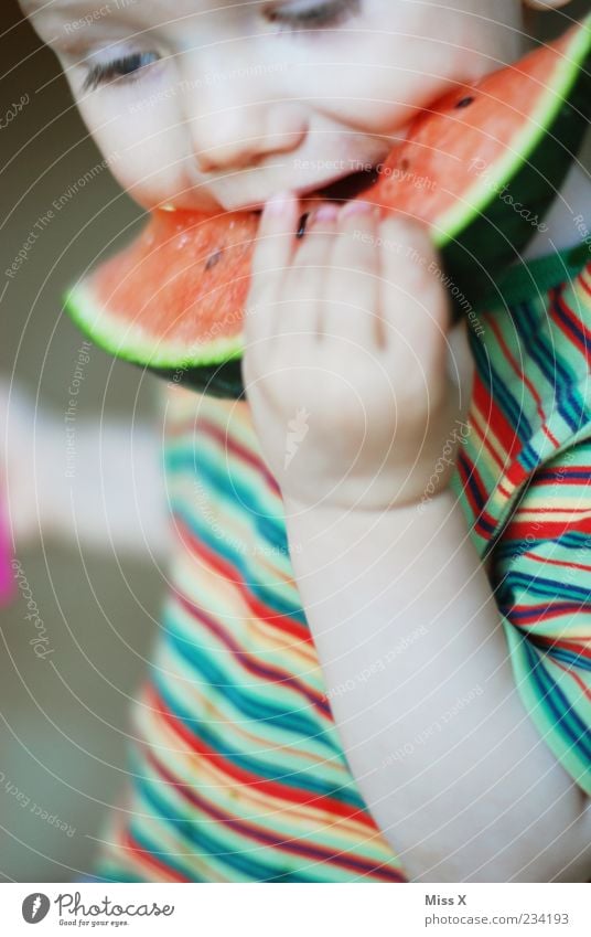 melon Food Fruit Nutrition Eating Organic produce Vegetarian diet Human being Child Toddler Infancy Hand 1 1 - 3 years Delicious Wet Juicy Sweet Red Appetite