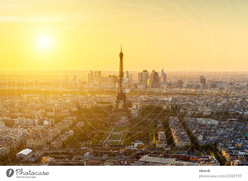 Glowing Paris Town Capital city Skyline Tourist Attraction Landmark Monument Eiffel Tower Vacation & Travel City France French architecture Colour photo