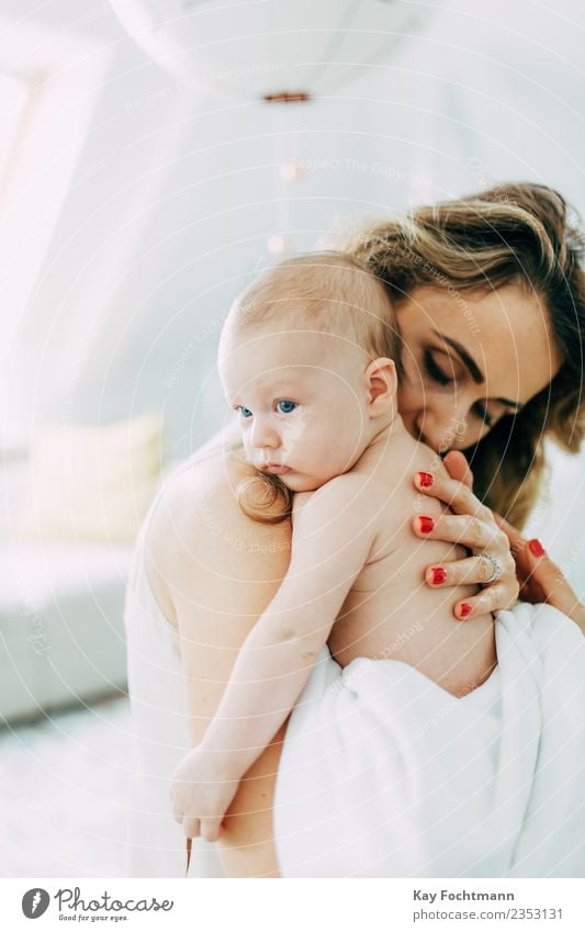 bonding moment between mother and her baby son Lifestyle Well-being Contentment Living or residing Flat (apartment) Baby Woman Adults Mother Family & Relations