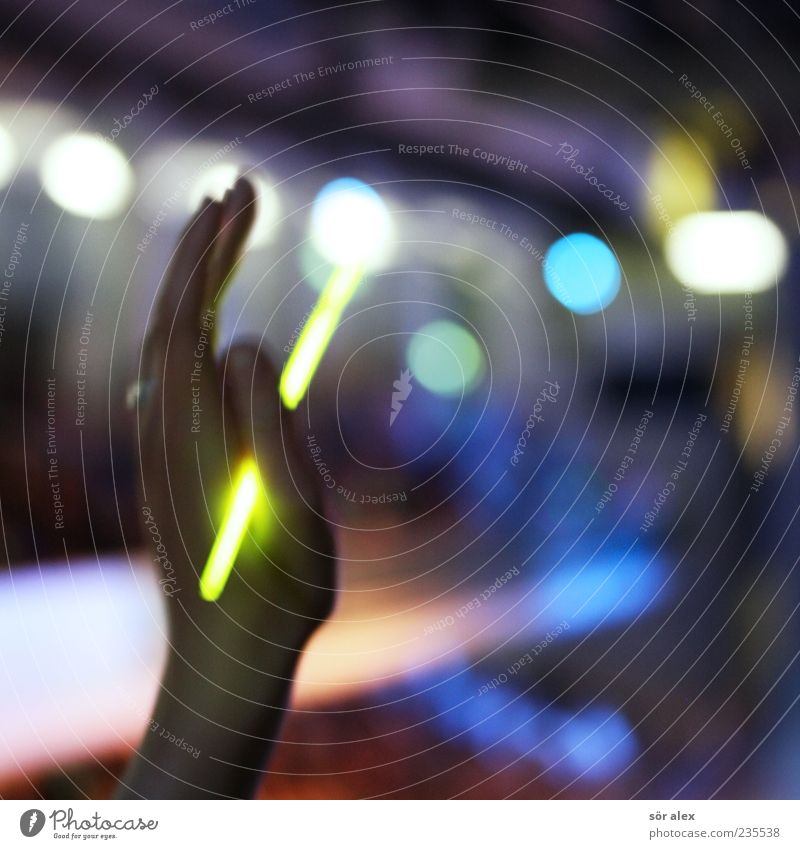 hand in the air Hand Fingers 1 Human being bending light Visual spectacle Point of light Plastic Illuminate Dance Green Joy Joie de vivre (Vitality)
