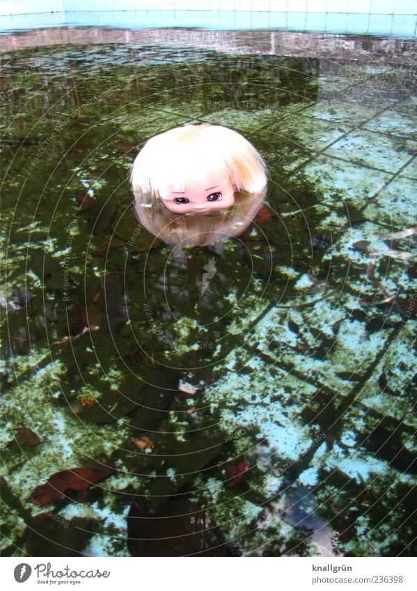 blonde Water Toys Doll Swimming & Bathing Observe Blonde Dirty Dark Creepy Blue Brown Green Emotions Bizarre Transience Morbid Evil Autumn Dive doll's head Tile