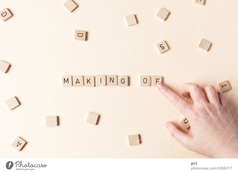 MAKING OF Leisure and hobbies Playing Board game Hand Fingers 1 Human being Characters Work and employment Esthetic Exceptional Flexible Uniqueness Joy Idea