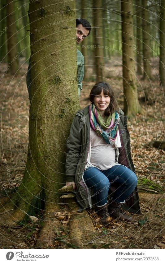 Julia's pregnant in the woods. Lifestyle Leisure and hobbies Human being Feminine Young woman Youth (Young adults) Woman Adults Couple Partner 2 18 - 30 years