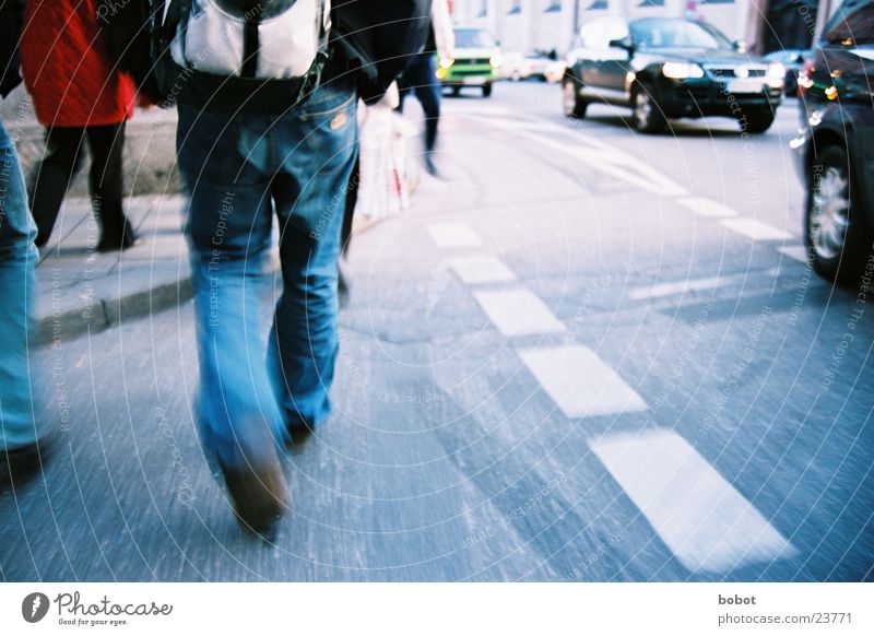 On the Hunt (I) Going Tar Transport Pedestrian Munich Haste Street Jeans Car Movement Walking frantic