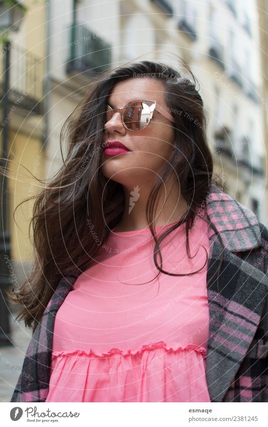 Portrait of woman with sunglasses in street Lifestyle Elegant Joy Vacation & Travel Feminine Woman Adults 1 Human being 18 - 30 years Youth (Young adults) Town