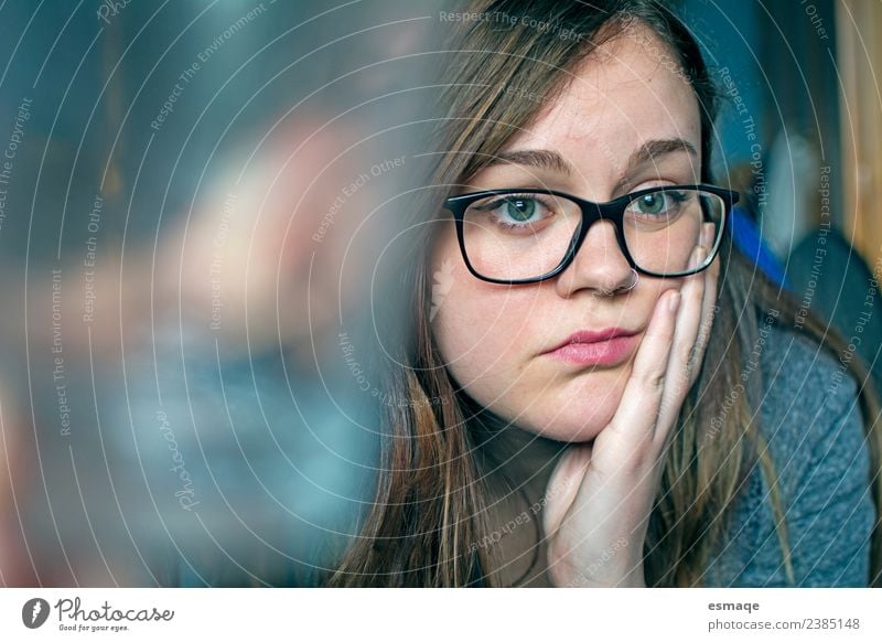 portrait of bored woman with glasses in room Lifestyle Human being Young woman Youth (Young adults) Woman Adults Eyeglasses Observe Think Study Natural Cute