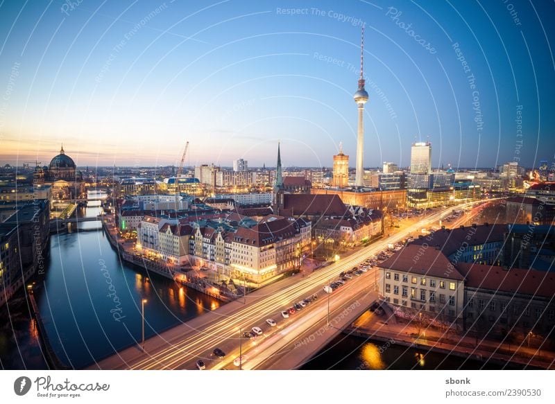 Berlin Skyline Vacation & Travel Town Capital city Manmade structures Building Tourist Attraction Landmark Monument Germany City architecture Oberbaumbrücke