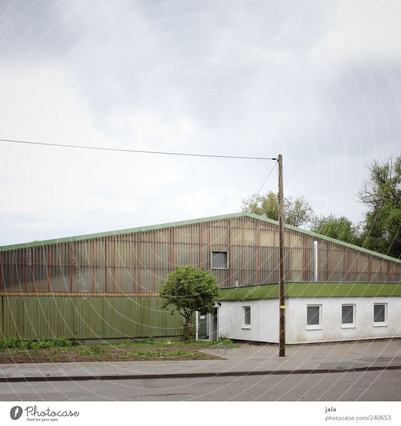 tennis hall Sporting Complex Gymnasium Sky Clouds Bad weather Plant Tree Grass Foliage plant Manmade structures Building Architecture Hall Wall (barrier)