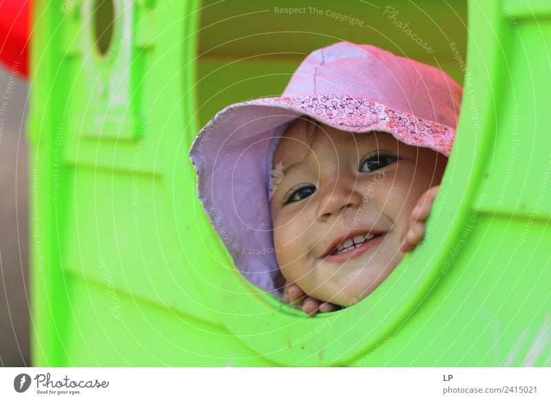 Funny face 2 Lifestyle Joy Leisure and hobbies Playing Children's game Parenting Education Kindergarten Schoolyard Human being Baby Girl Parents Adults