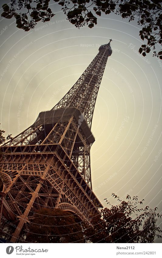 the iron giant Vacation & Travel Tourism City trip Summer Summer vacation Paris Capital city Downtown Deserted Tower Manmade structures Architecture Antenna