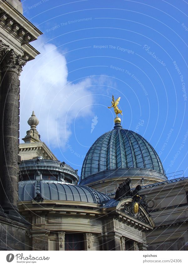 lemon squeezer Dresden Architecture art academy Blue Sky octagon fama