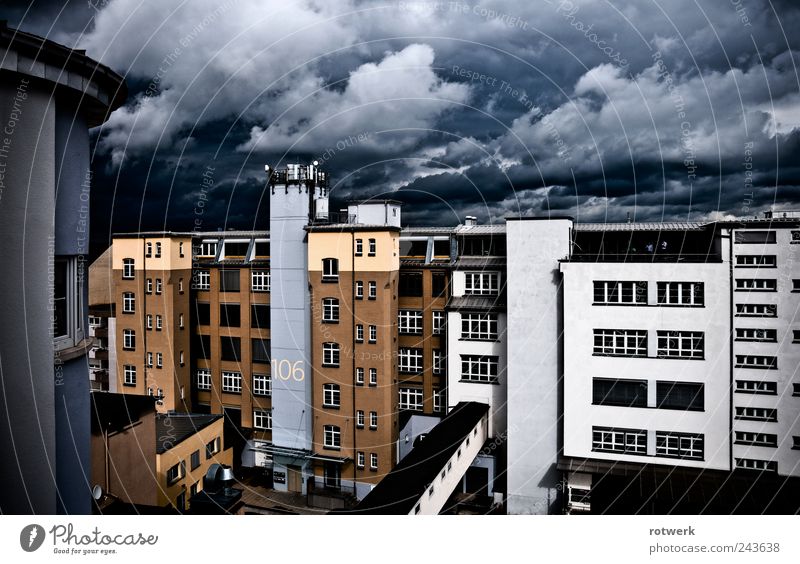 rotwerk city worklife Factory Services Sky Storm clouds Bad weather Town House (Residential Structure) Manmade structures Building Architecture Facade Terrace