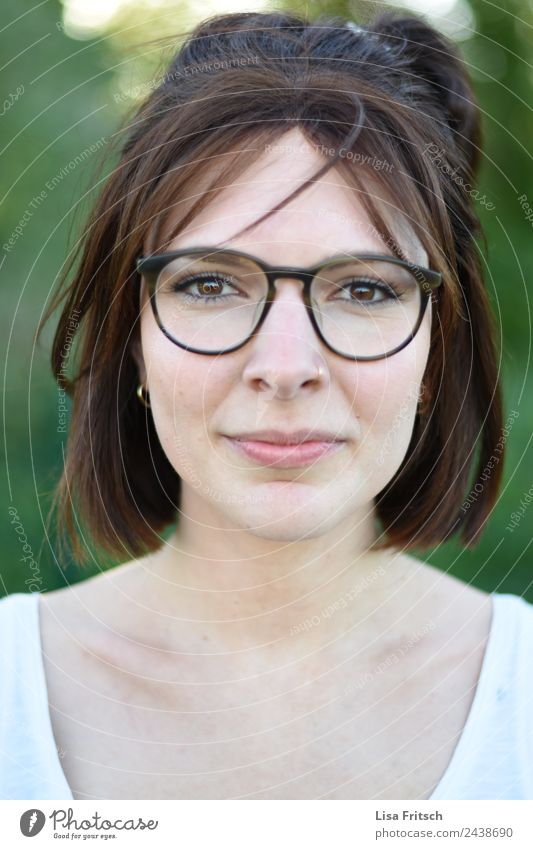 Portrait, Woman, Glasses, Nose piercing Beautiful Face Healthy Feminine Young woman Youth (Young adults) 1 Human being 18 - 30 years Adults Piercing Eyeglasses