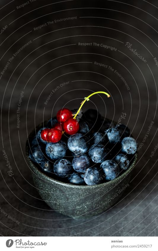 Blueberries and currants in dark skin Blueberry Redcurrant fruit Nutrition Organic produce Vegetarian diet Bowl conceit Delicious Sour Sweet Black moody