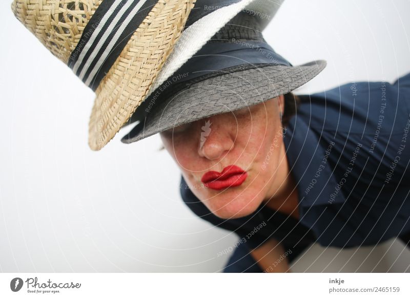 Woman with hats Lifestyle Style already Lipstick Young woman Youth (Young adults) Adults Face Mouth 1 Human being 18 - 30 years 30 - 45 years Fashion Hat